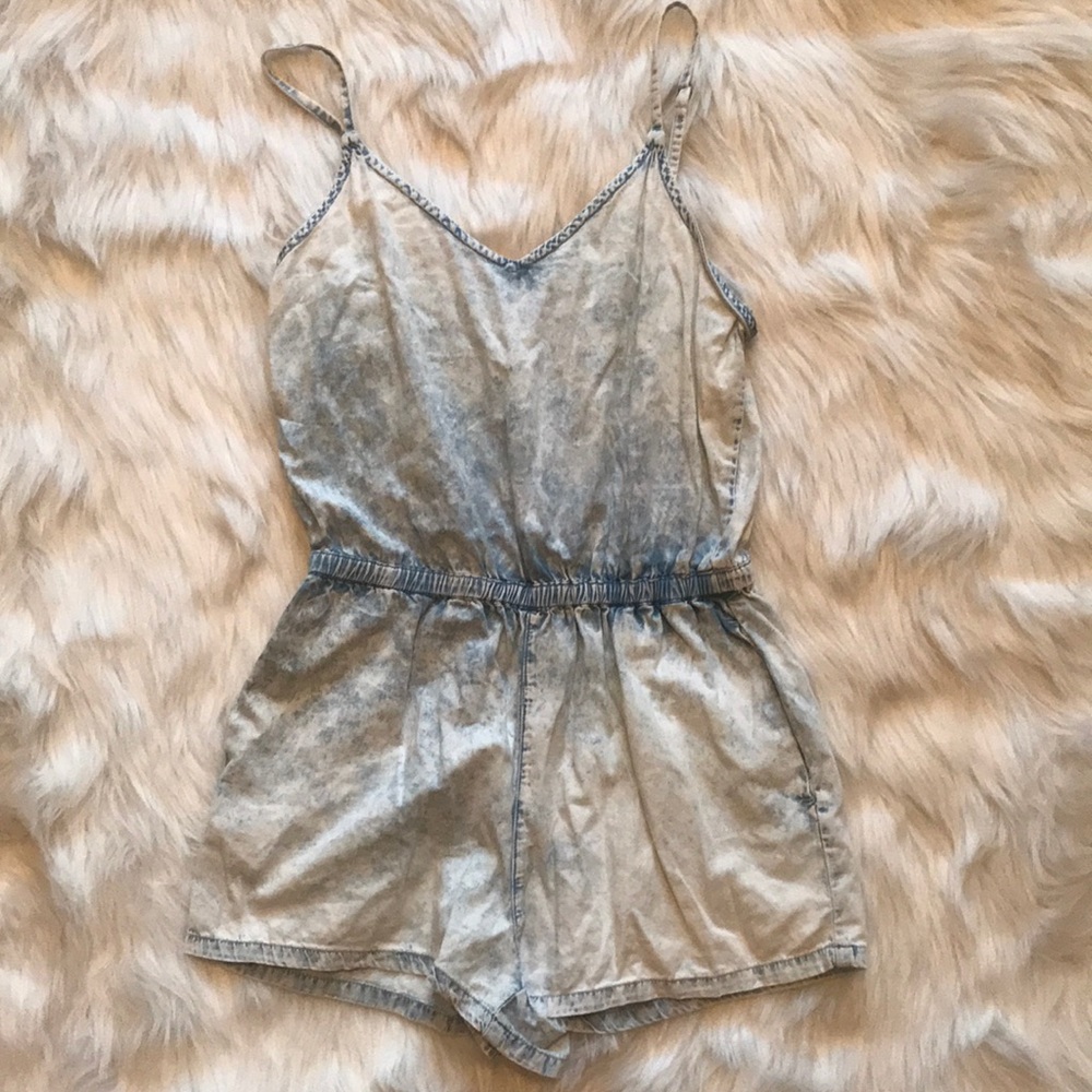 ACID WASH JEAN ROMPER!! Size s